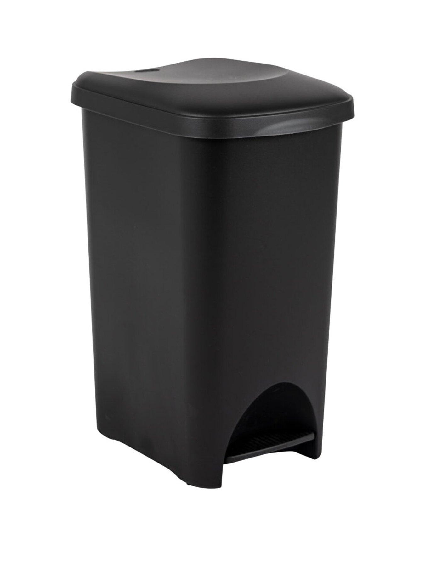 Product photograph of Addis Plastic Family Pedal Bin from very.co.uk