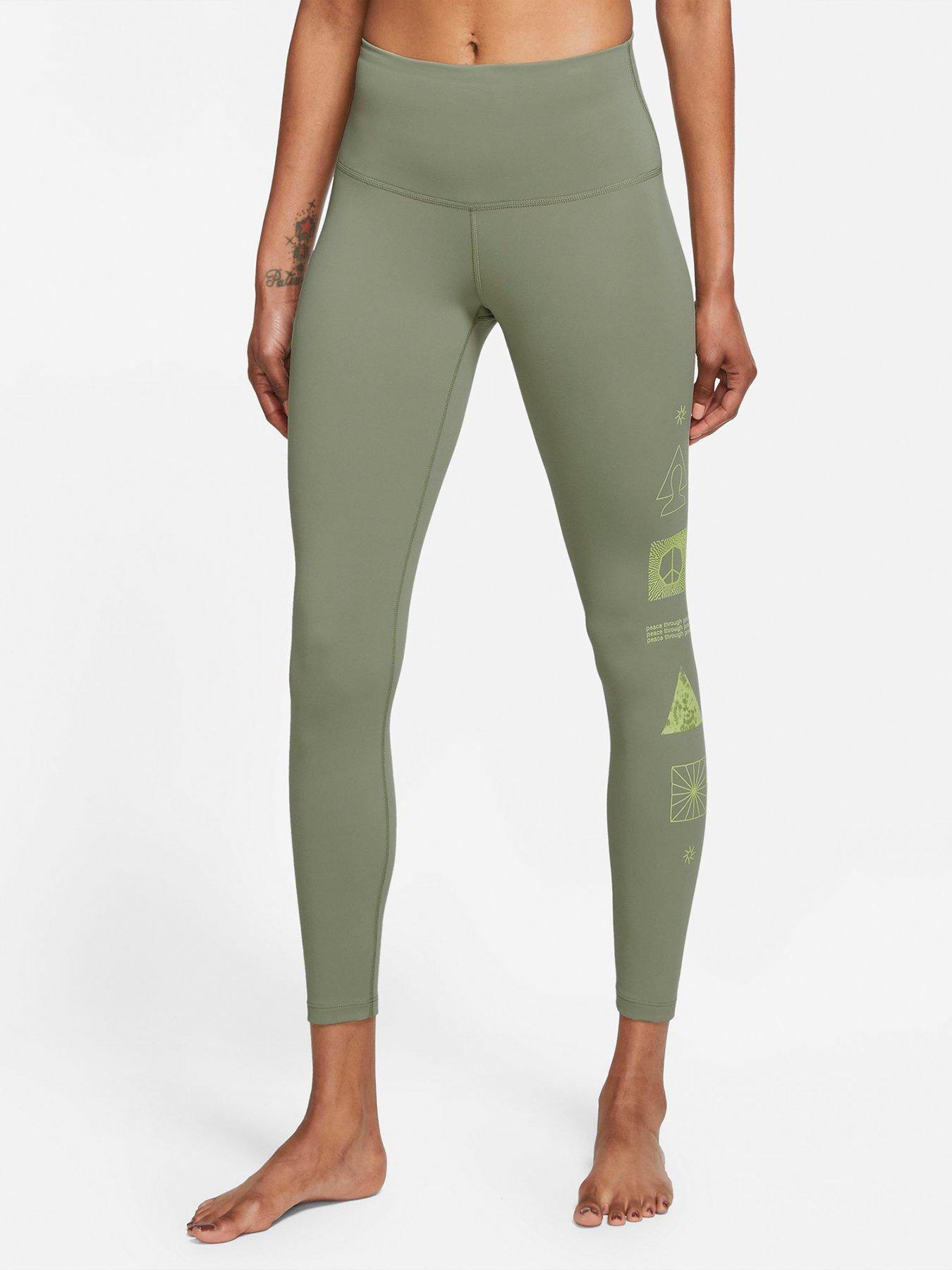 New to LLL. What size in this should I buy? (Me: 5'6, 120-125 lbs, 26  waist, 34 hips) : r/lululemon