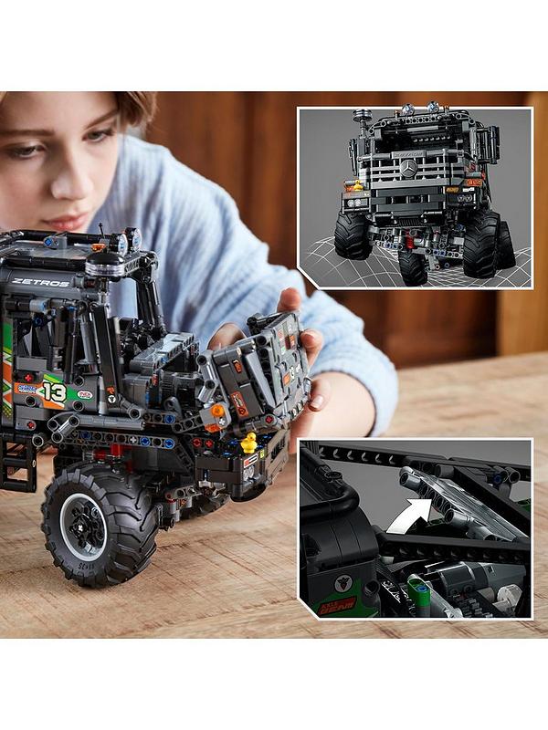 Image 4 of 7 of LEGO Technic App-Controlled 4x4 Mercedes-Benz Zetros 42129