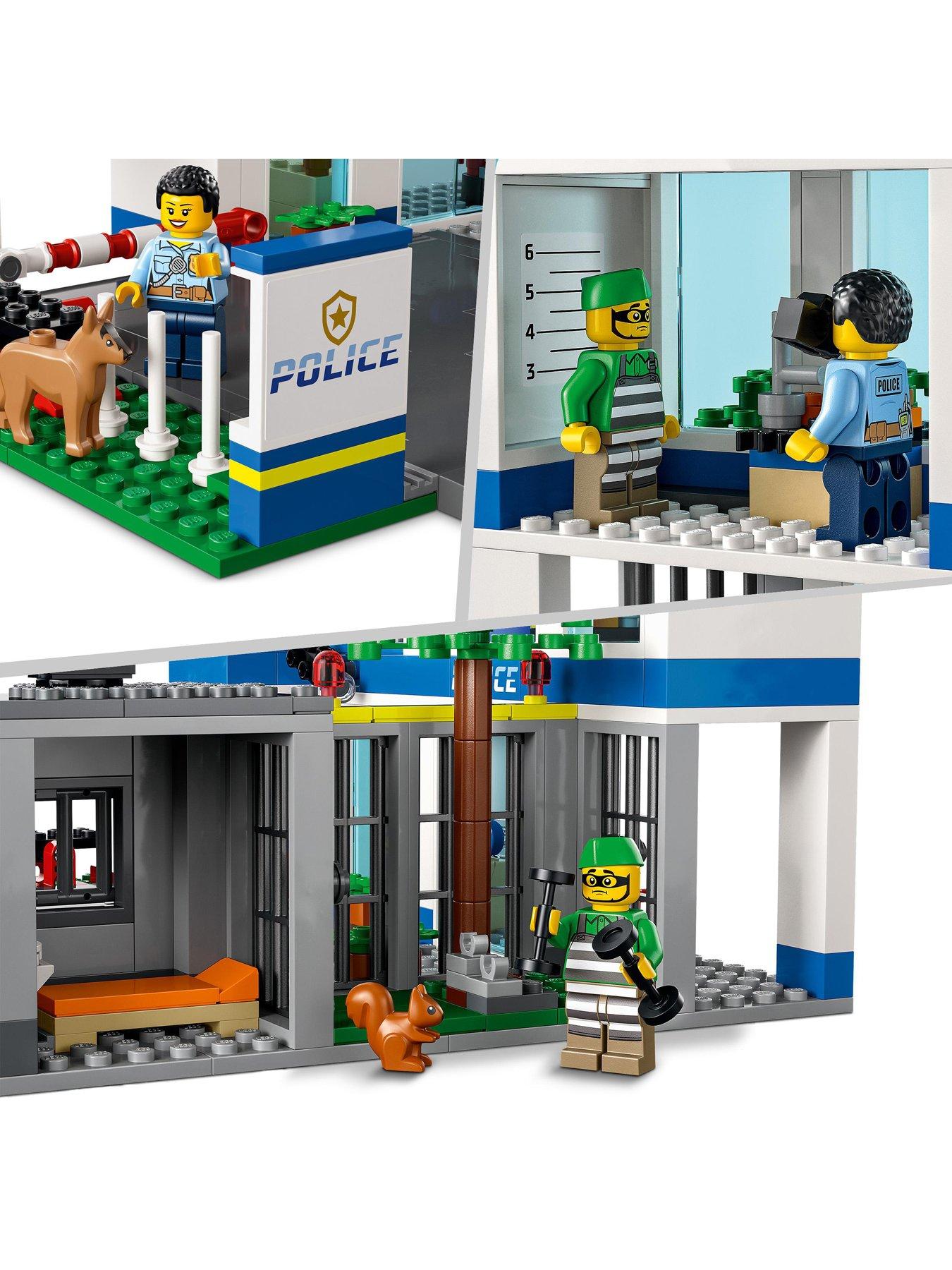 LEGO City Police Station | Very.co.uk