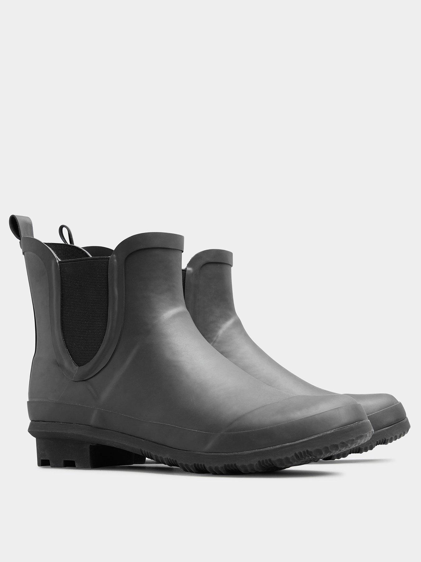 Black chelsea cheap boot wellies