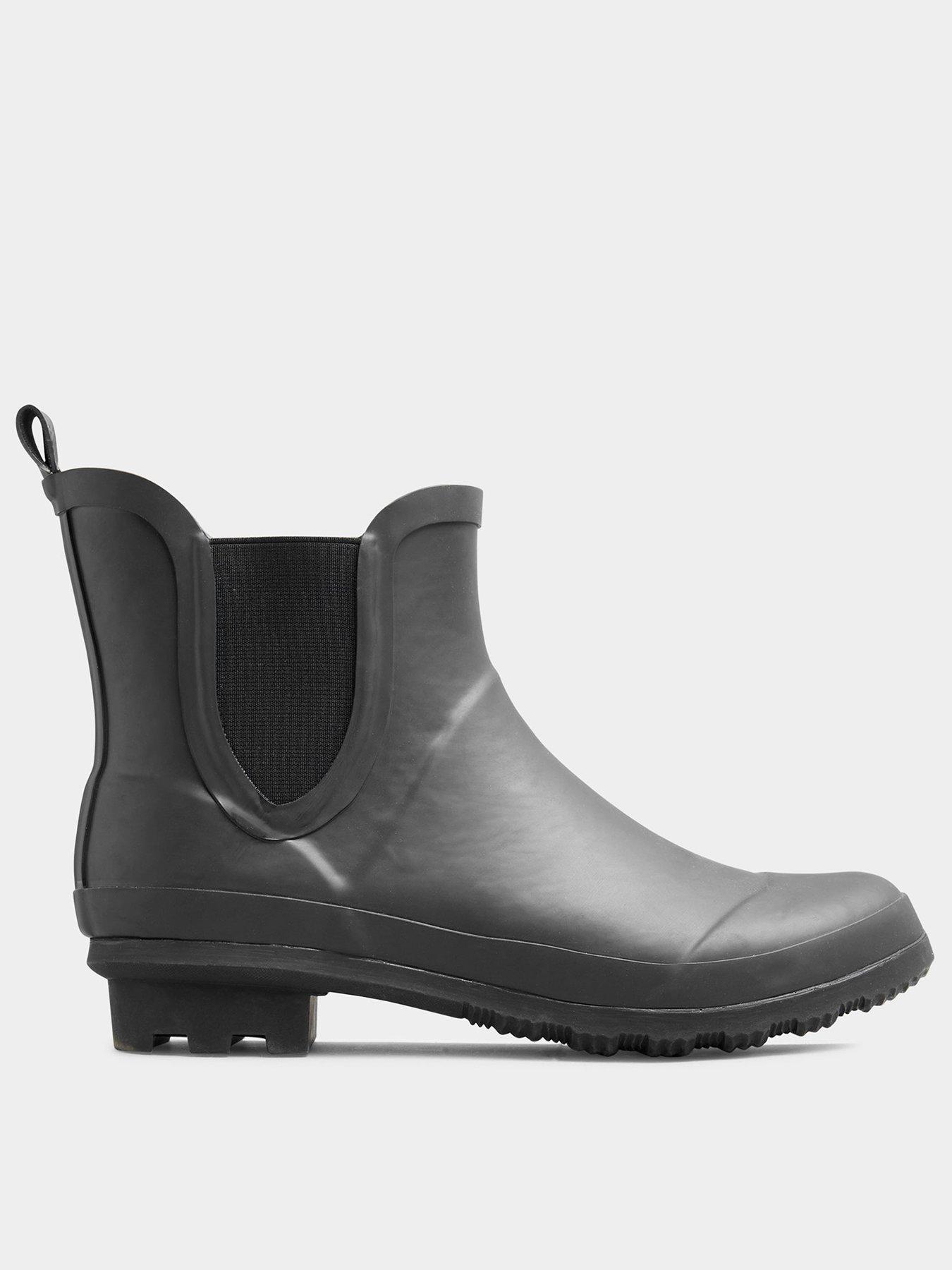 Extra wide 2024 wellington boots