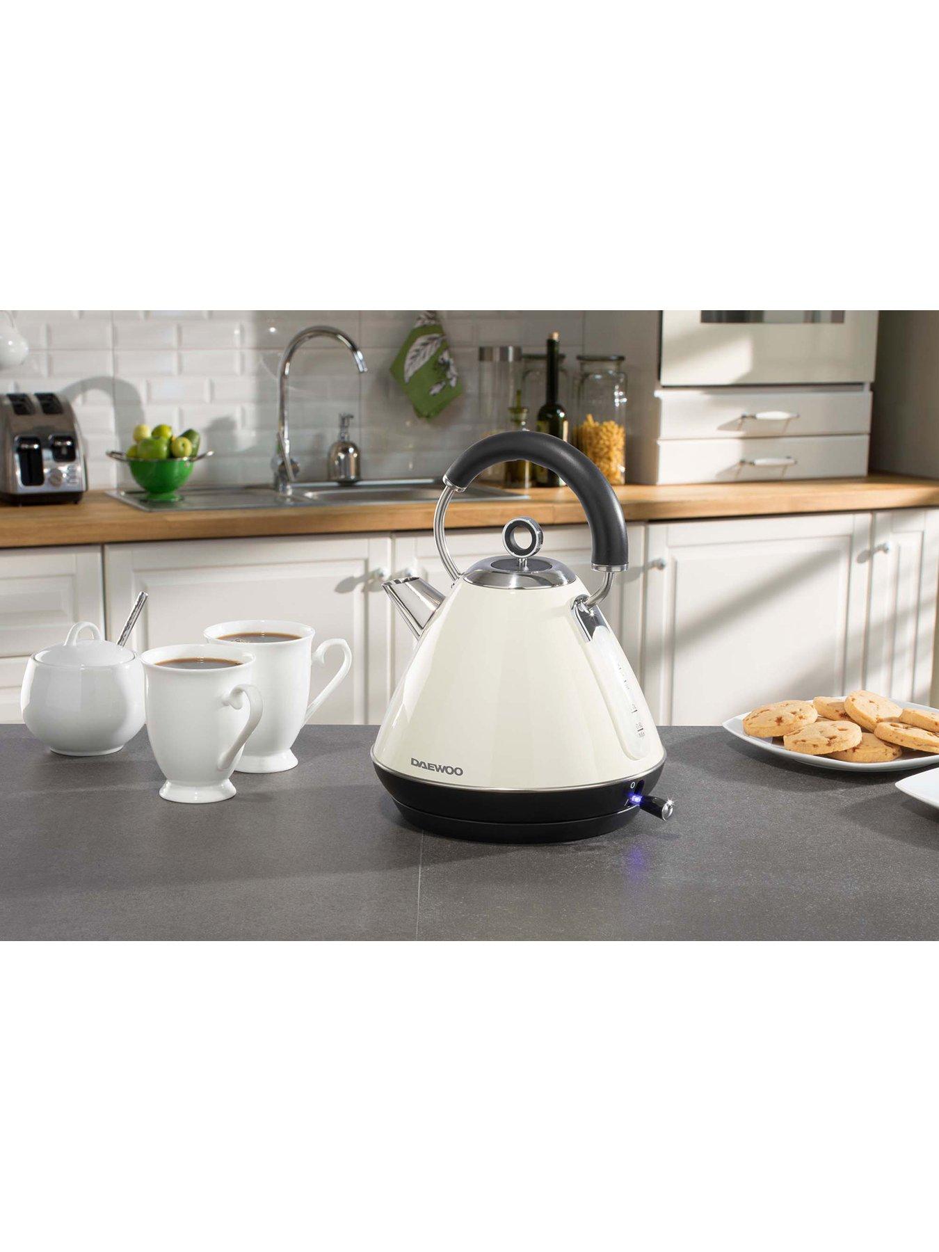 Cream kitchen kettle cheap and toaster