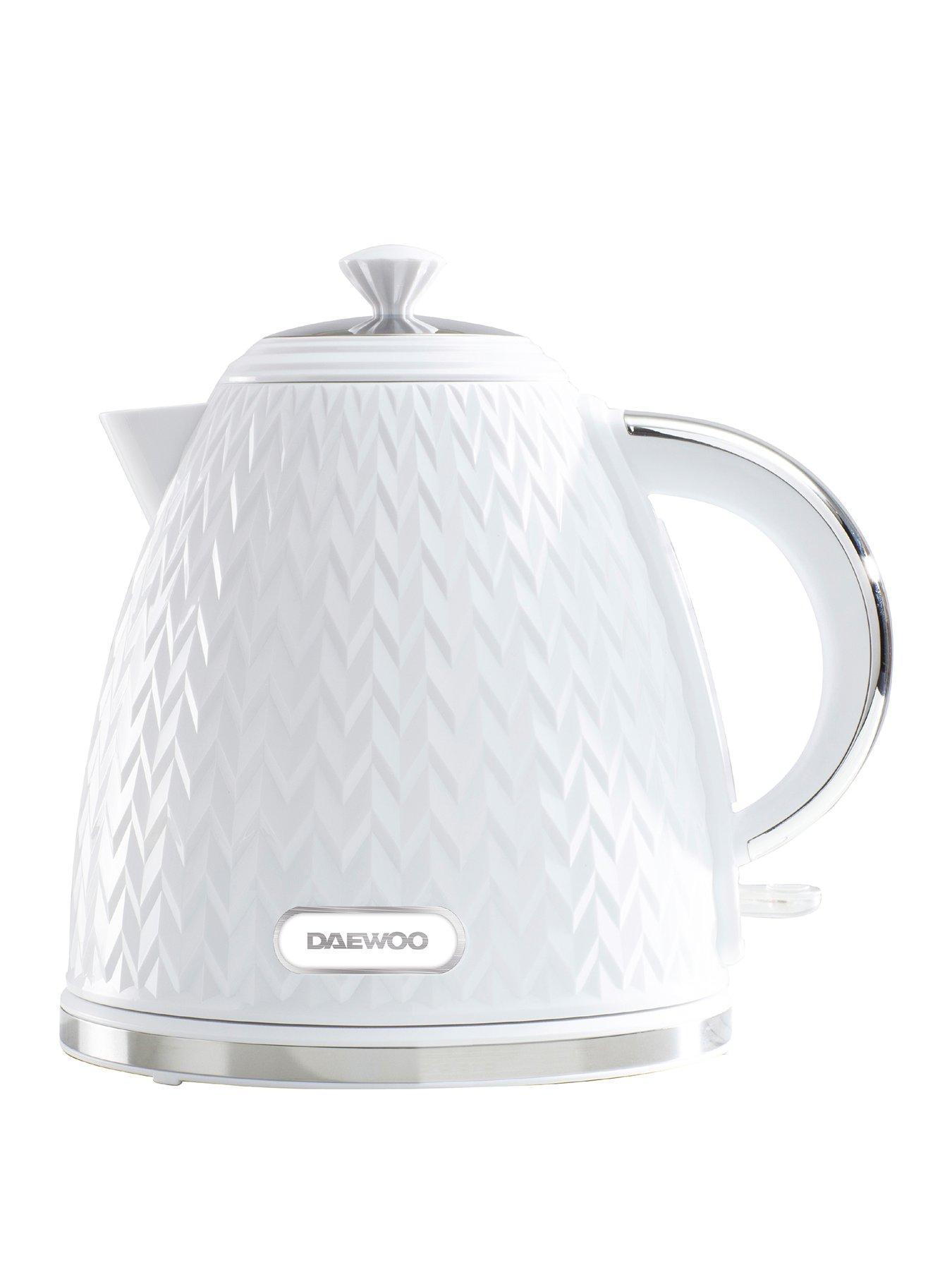 Product photograph of Daewoo Argyle Kettle- White from very.co.uk