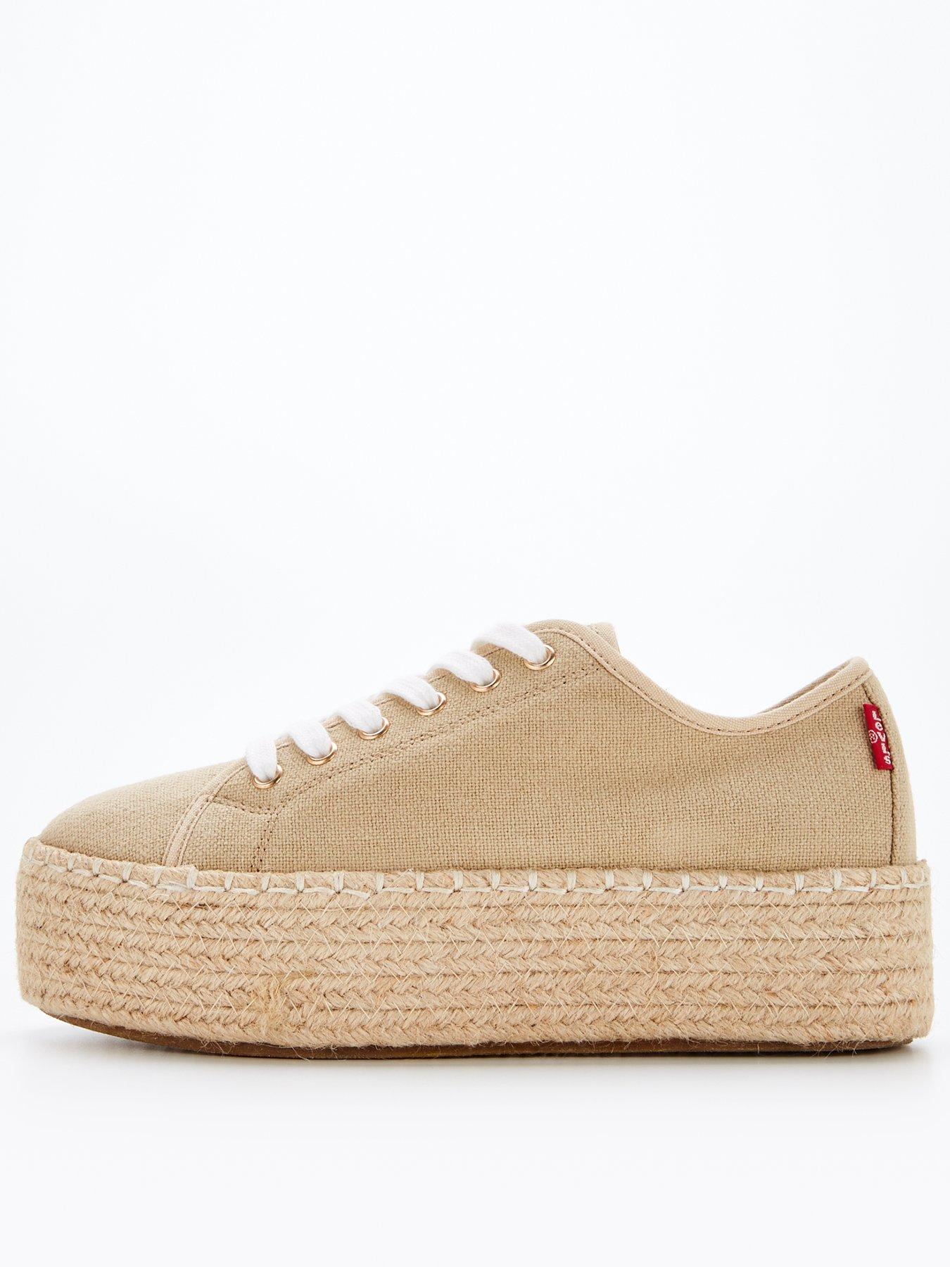 levis flatform trainers