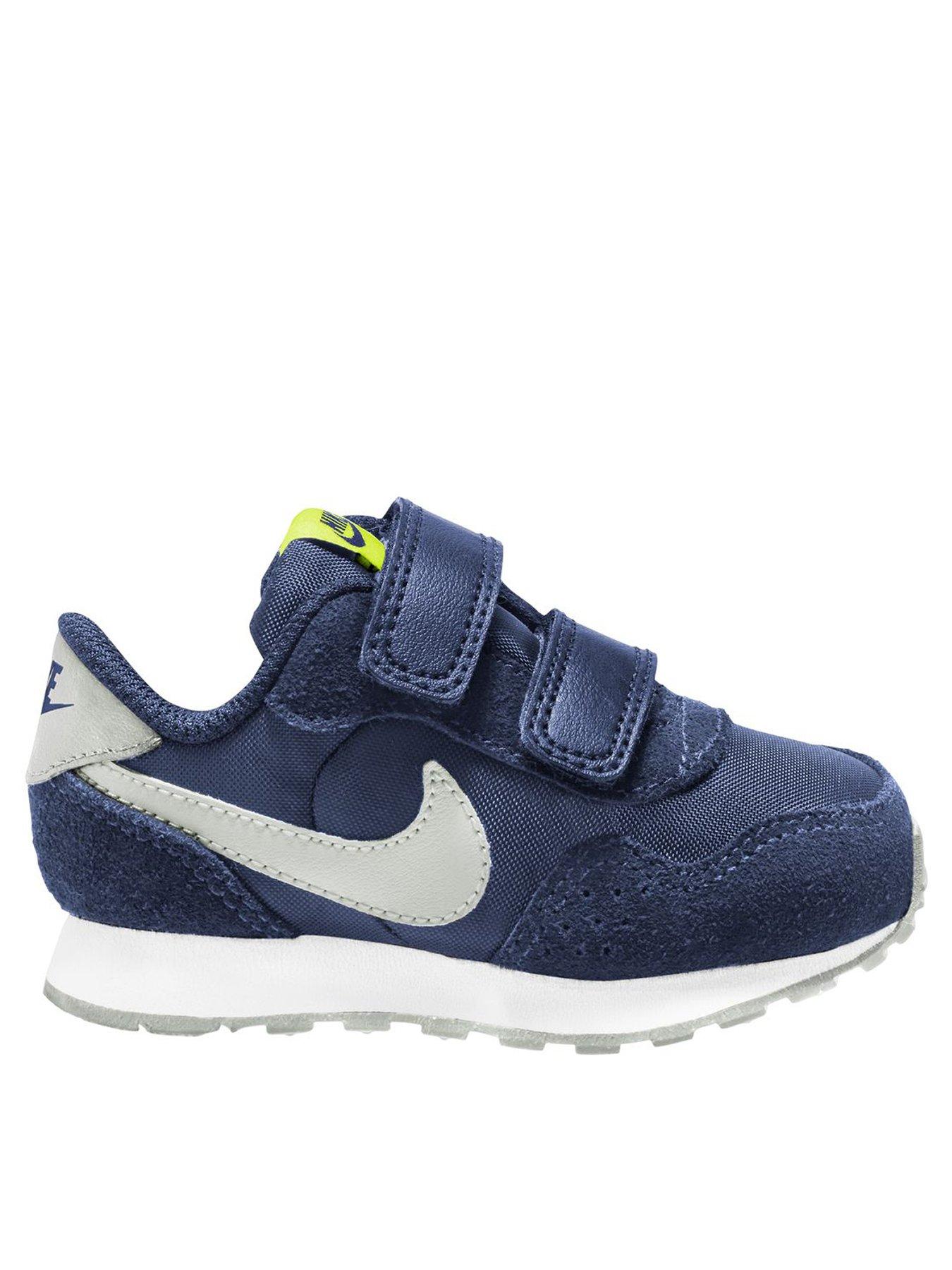 nike infant trainers size 7.5