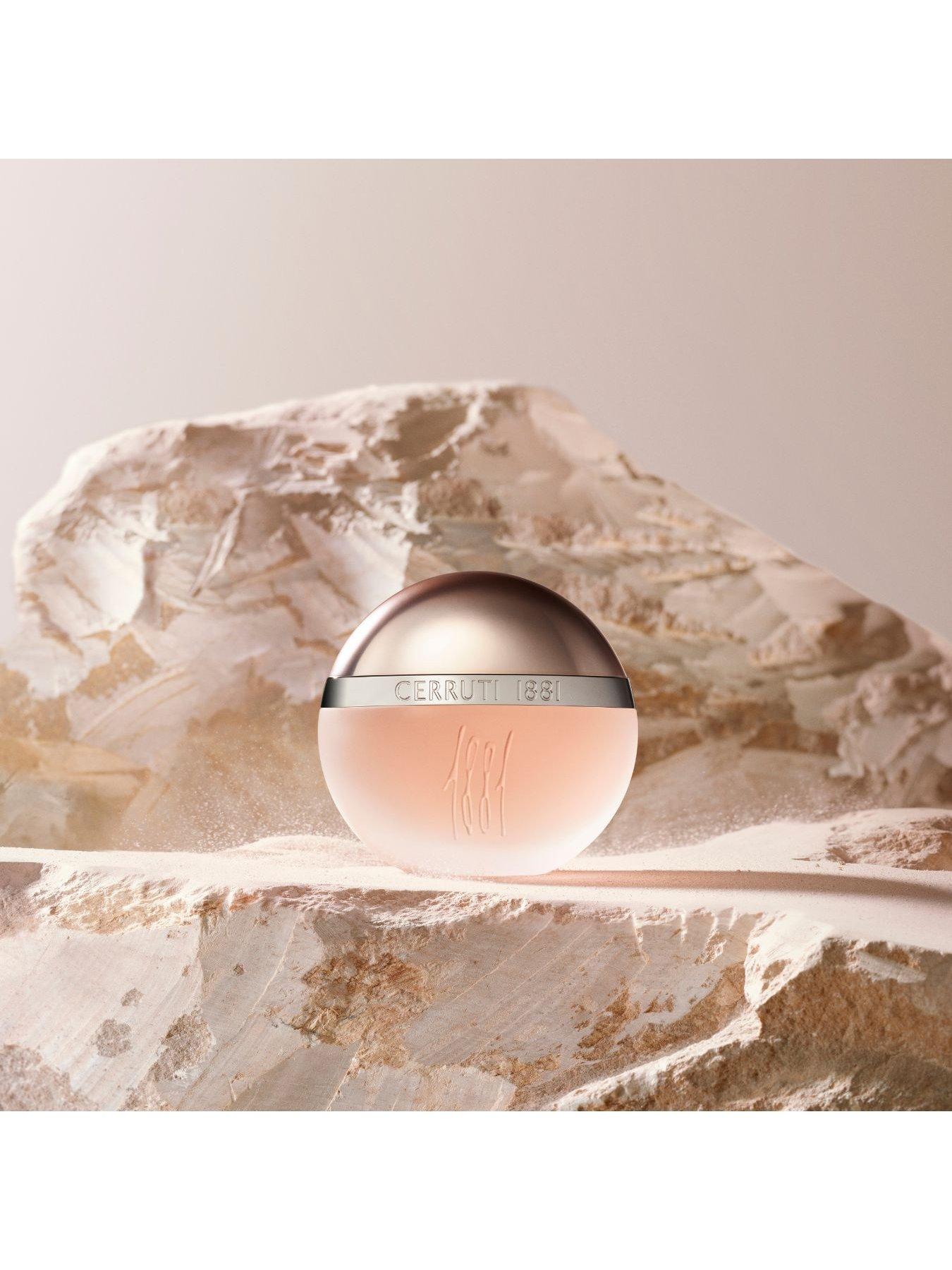Image 4 of 5 of Cerruti 1881 Femme 30ml Eau de Toilette
