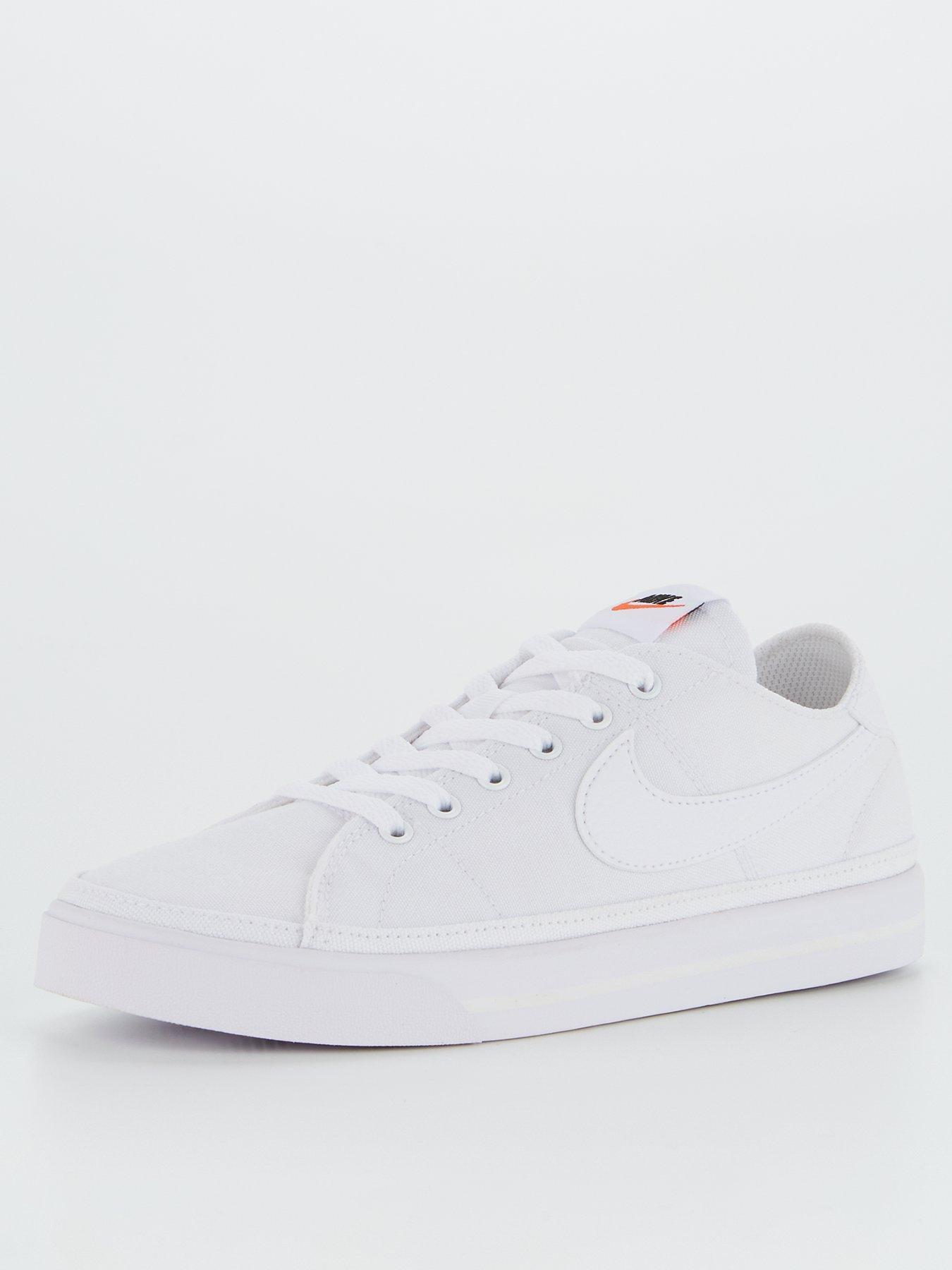 Nike 2025 white pumps