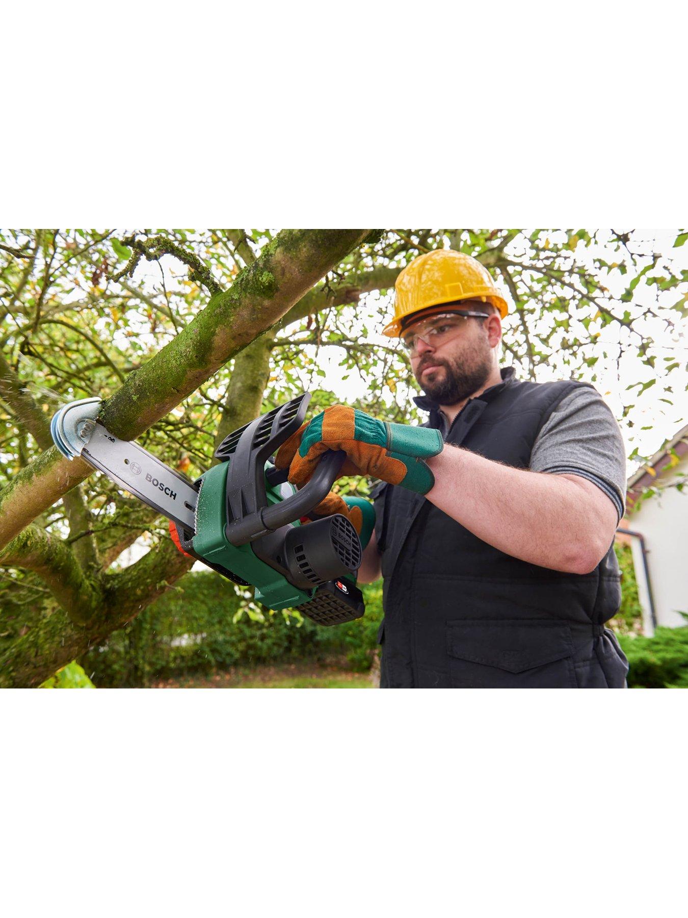 Image 4 of 6 of Bosch Universal Chainsaw 18 (1x 2.5Ah)