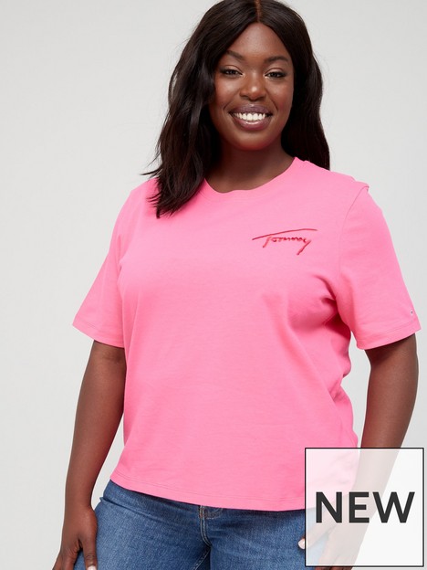 tommy-jeans-curve-relaxed-tommy-signature-t-shirt-pink