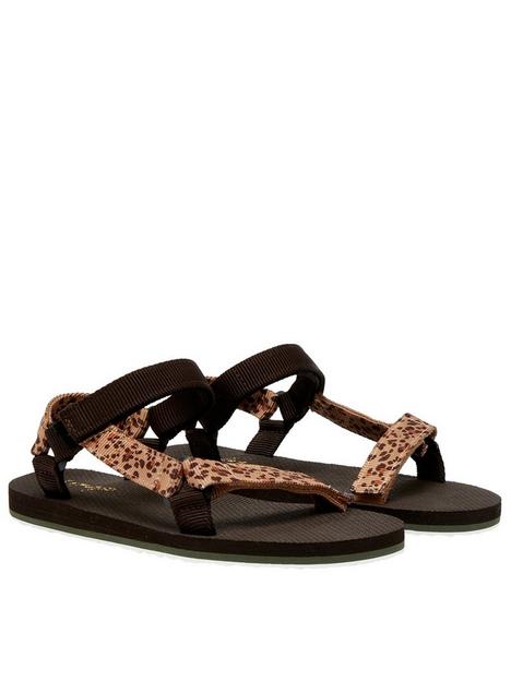 joules-trail-leopard-print-sandal-tan