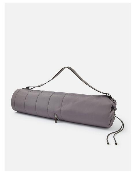 accessorize-yoga-mat-and-bag
