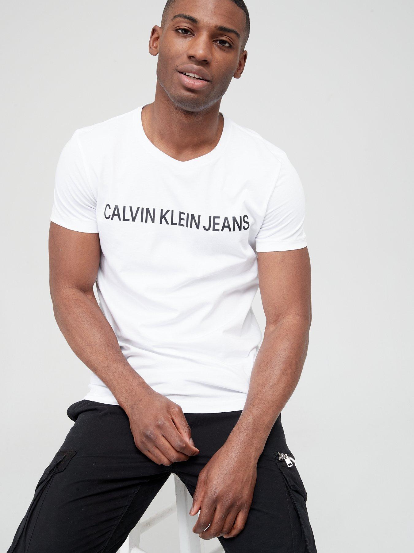  Calvin Klein Boys' Long Sleeve Crew Neck T-Shirt, Soft,  Comfortable, Relaxed Fit, Split Block CK White, 4: Clothing, Shoes & Jewelry