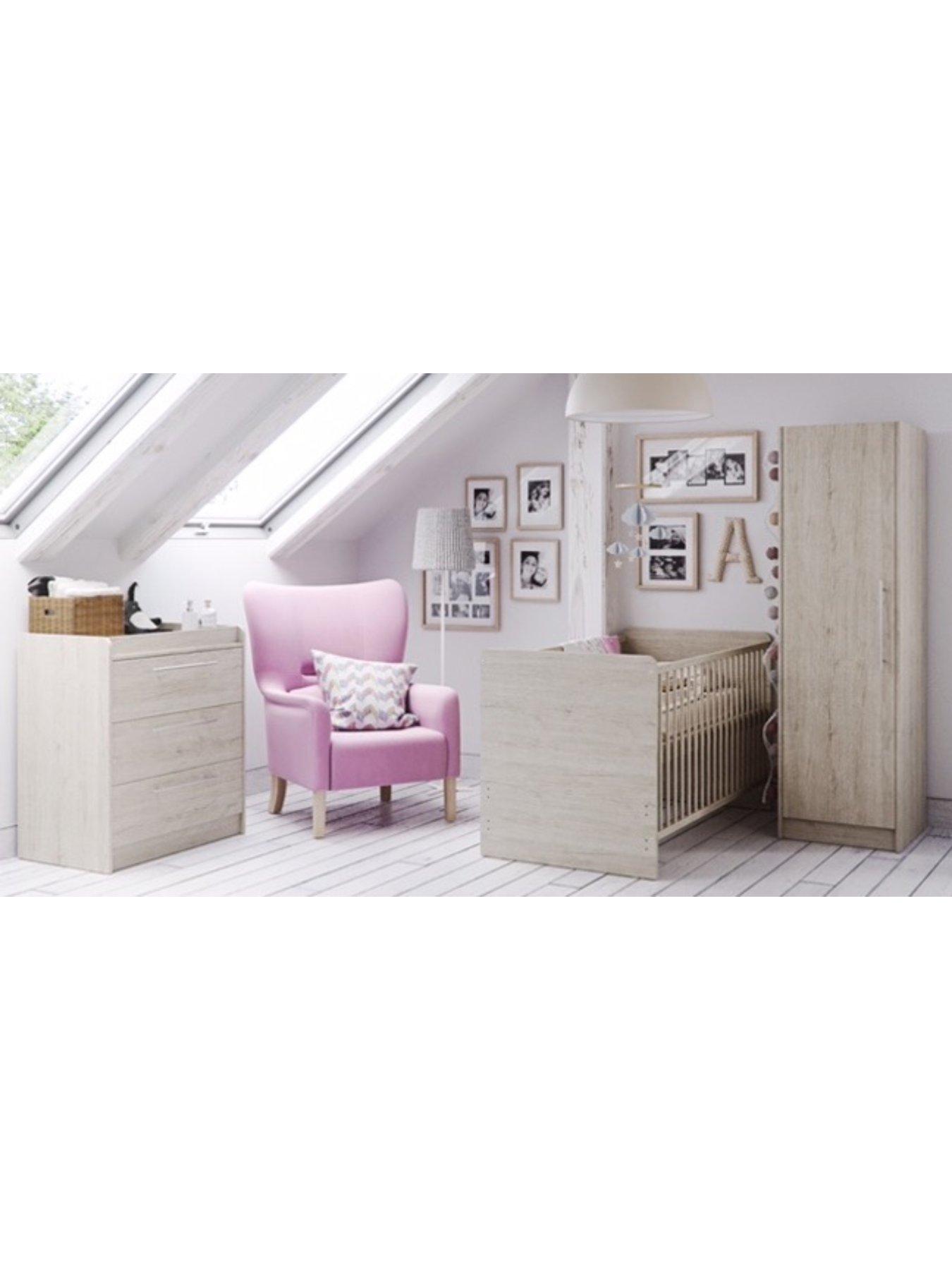 Little acorns nursery outlet furniture