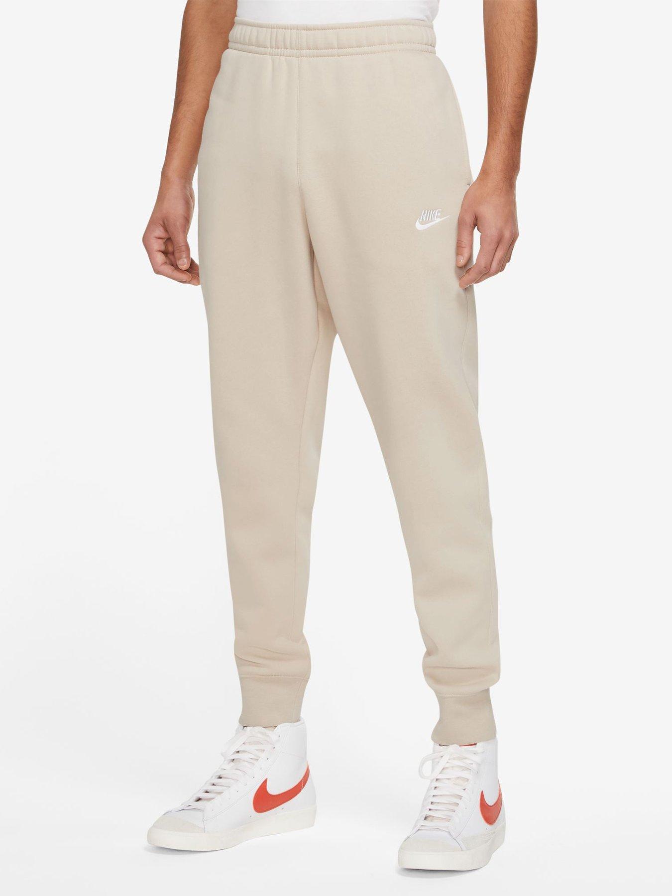 Nike joggers clearance uk