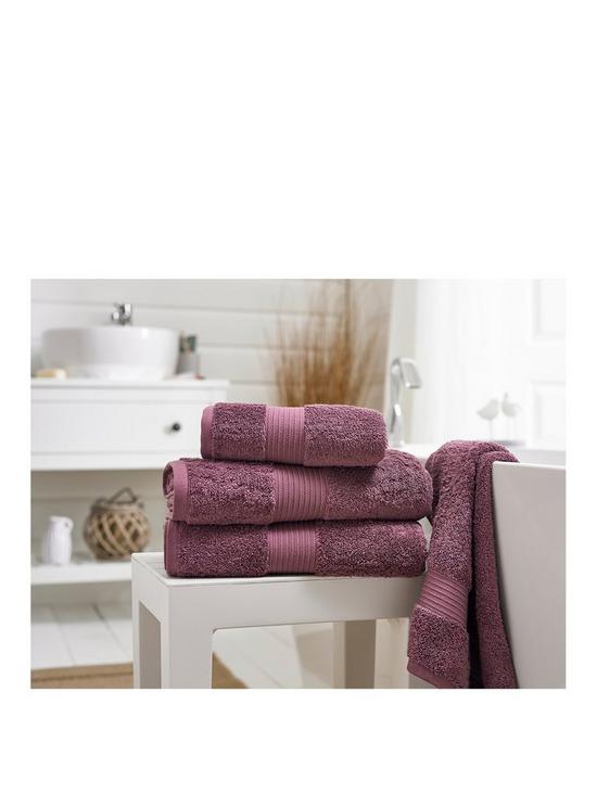 front image of deyongs-bliss-guest-towels