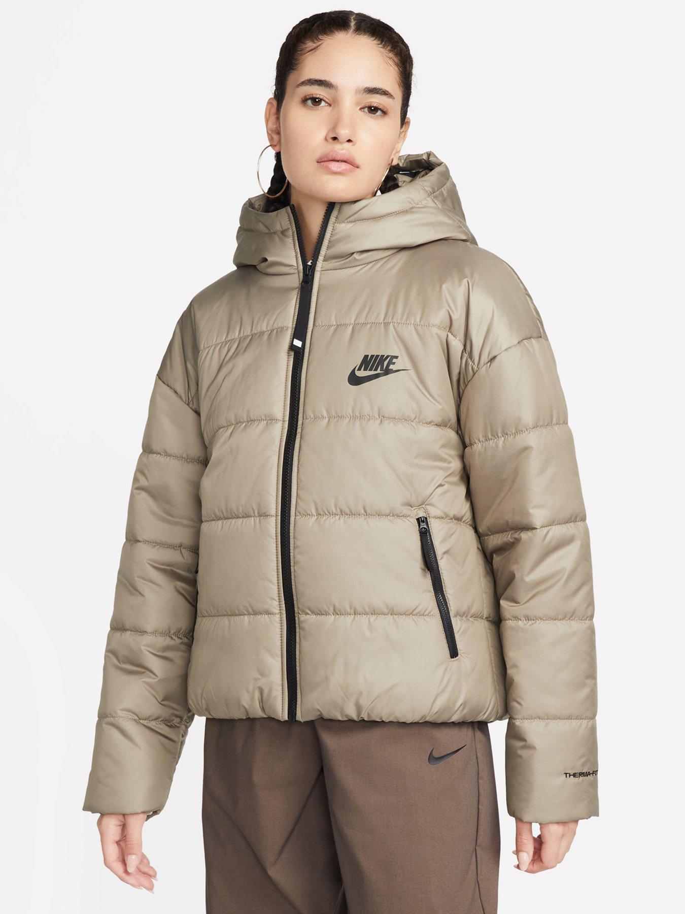 Nike jacket with front cheap pocket