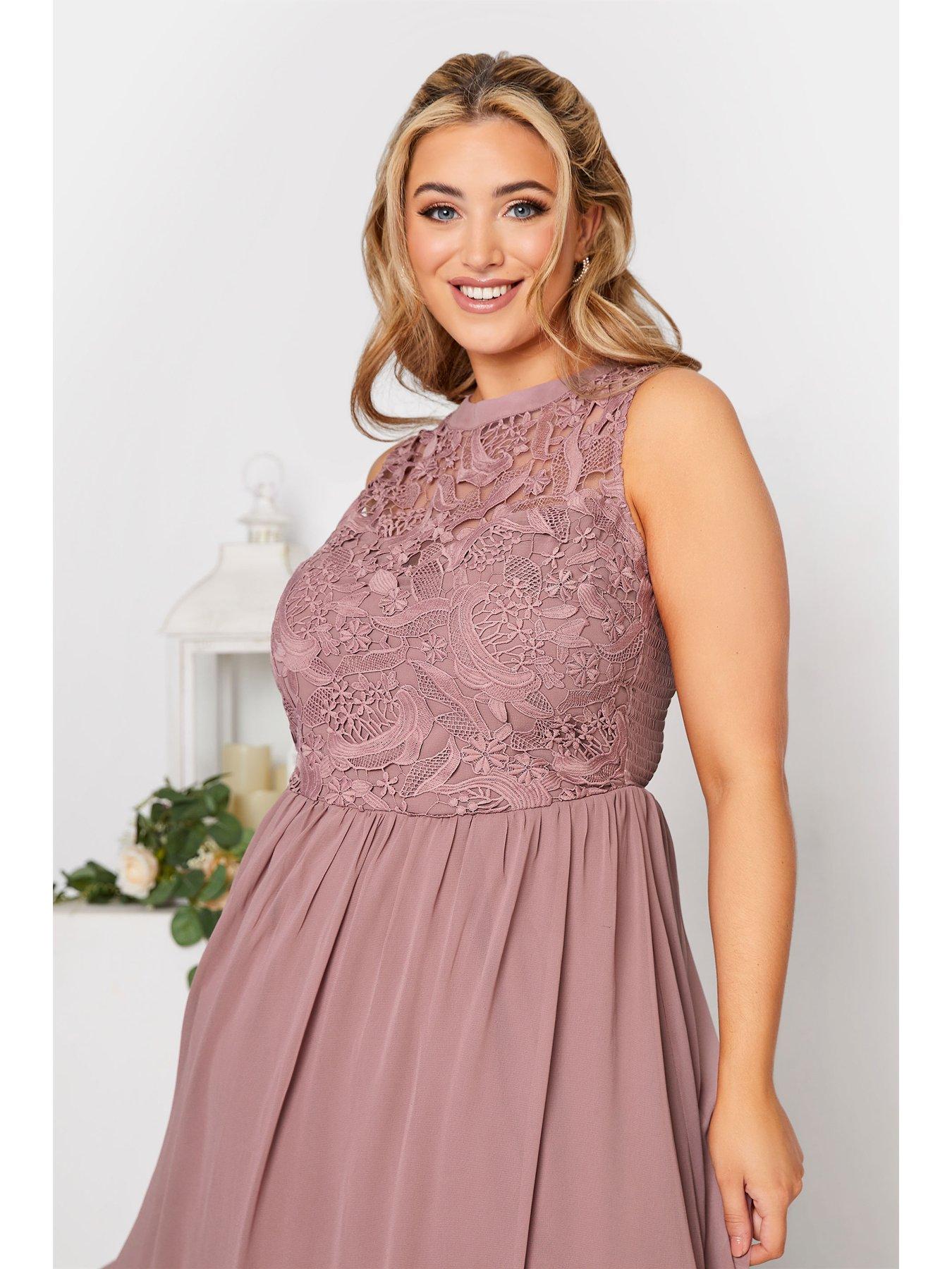 Image 4 of 4 of Yours London Lace Sweetheart Bridesmaid&nbsp;Dress - Pink