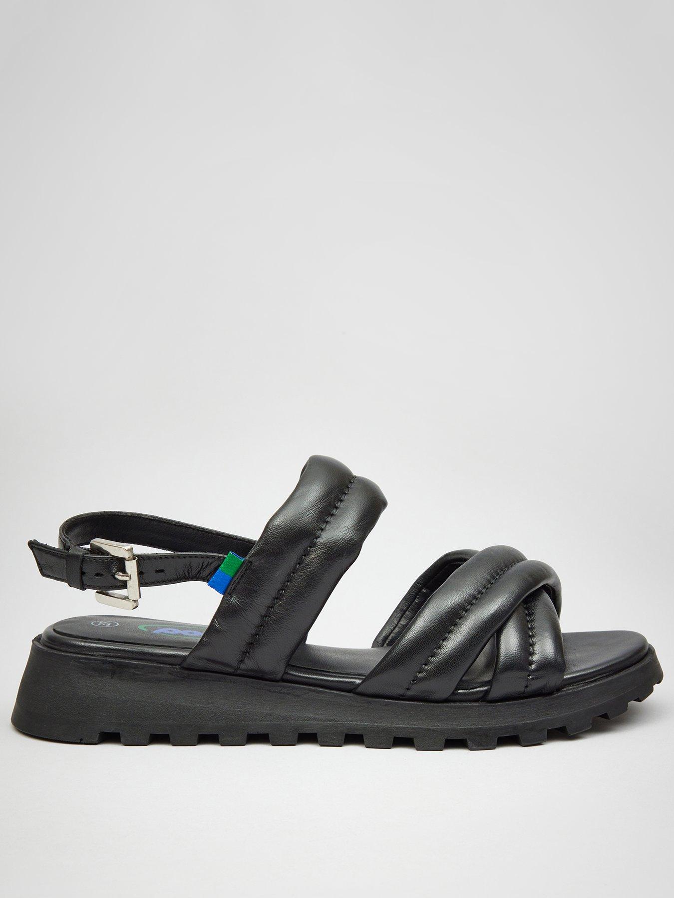 Very store flat sandals