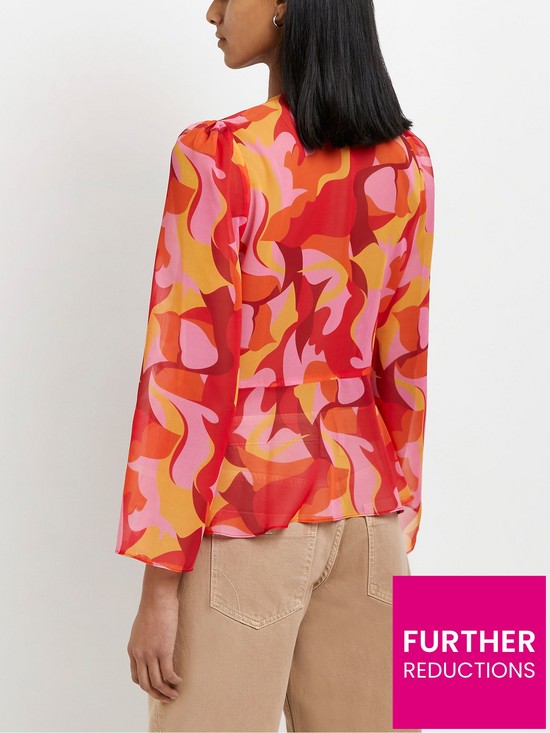 stillFront image of river-island-extreme-ruffle-longline-top-pink