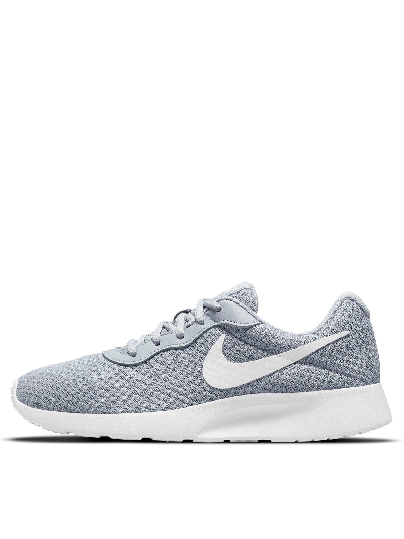 Nike discount tanjun 47