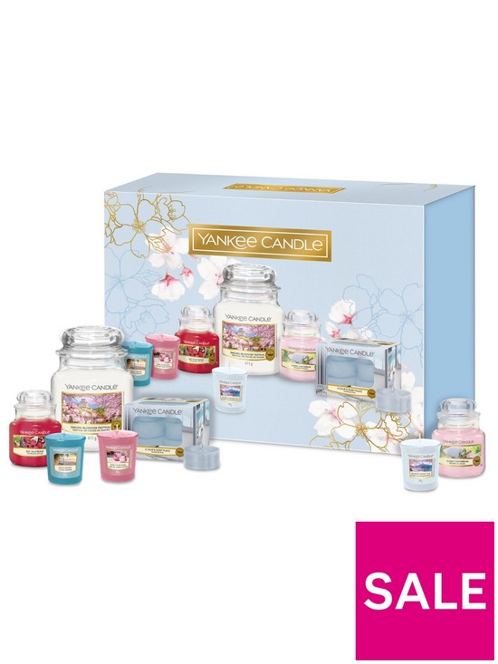 stillFront image of yankee-candle-wow-gift-set