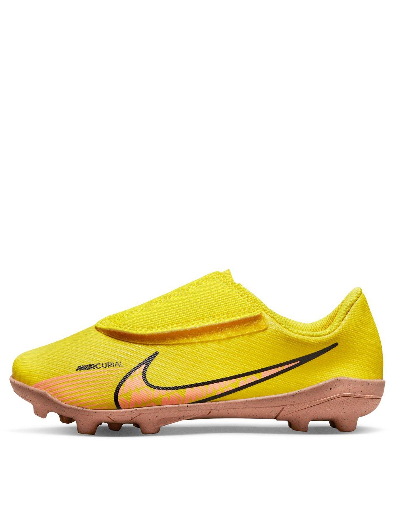 Nike Younger Kids Mercurial Vapor 15 Club Multi-Ground Football Boots ...