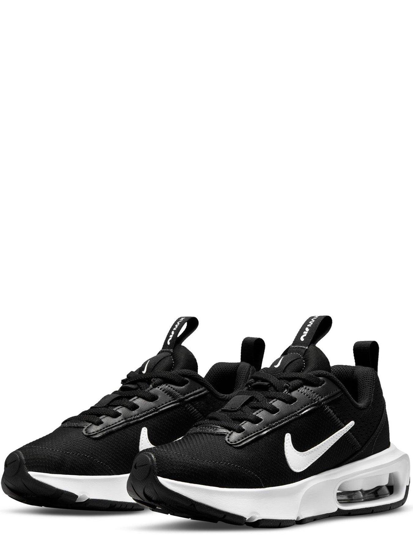 Kids black hot sale trainers nike