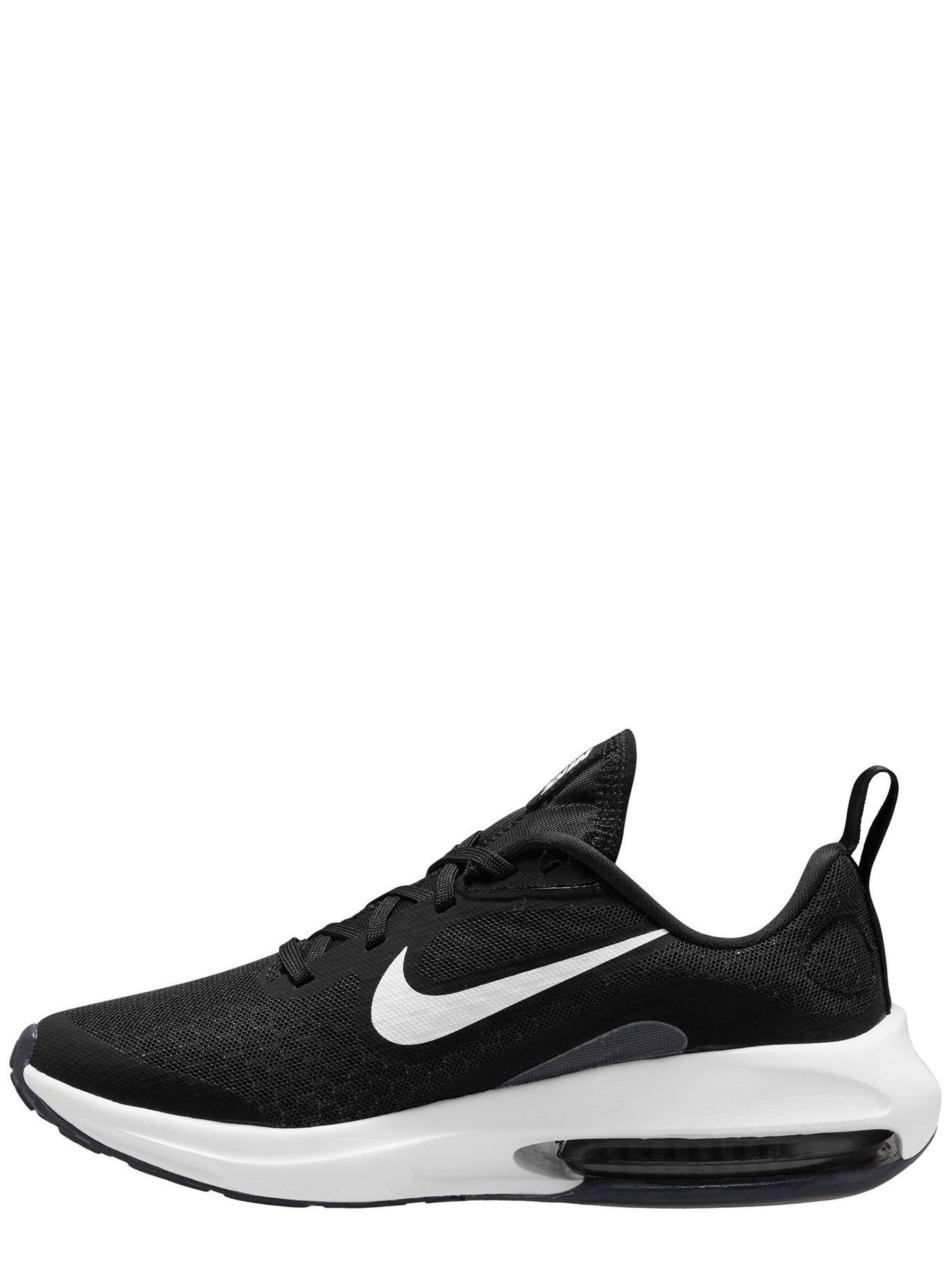 Nike trainers hotsell sale junior