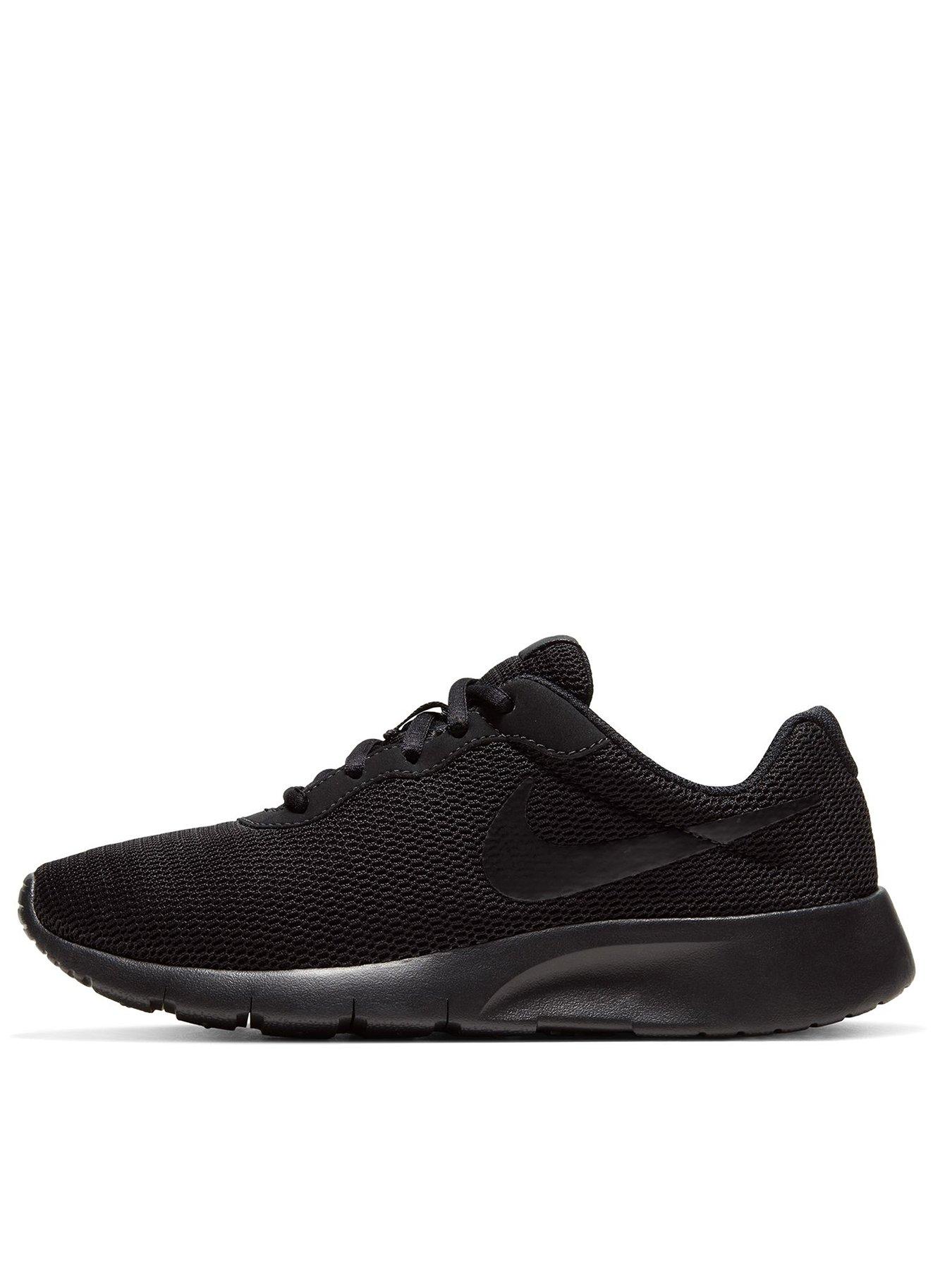 Nike tanjun best sale boys black