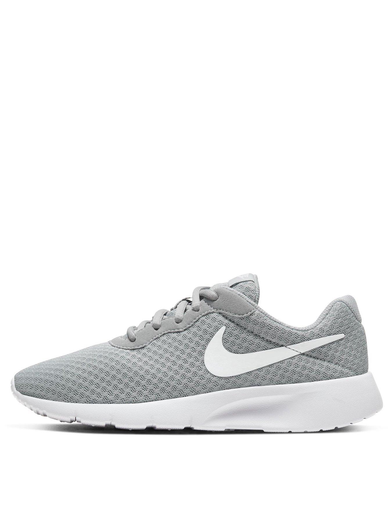 Nike shop trainers tanjun