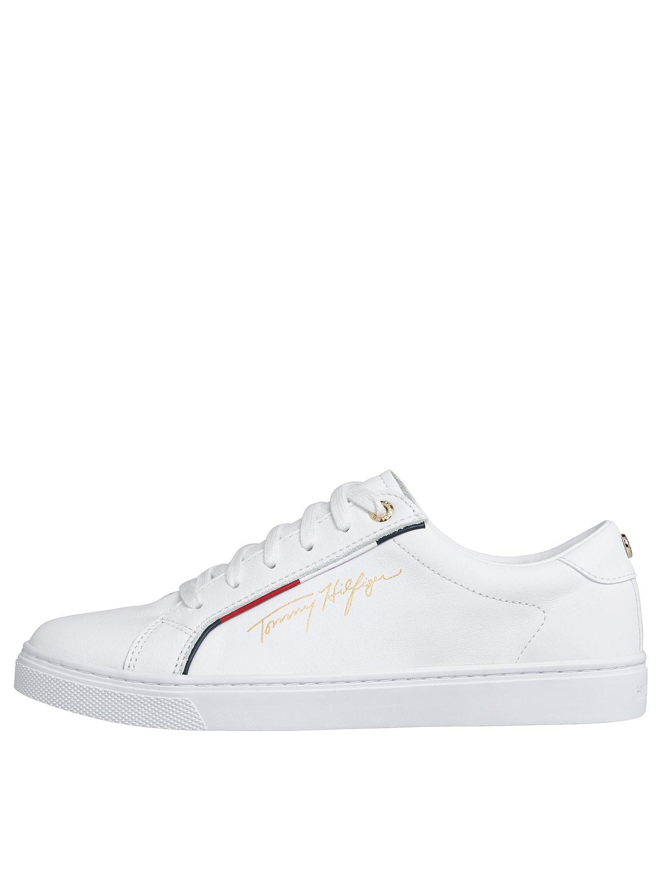 undefined Signature Trainer - White