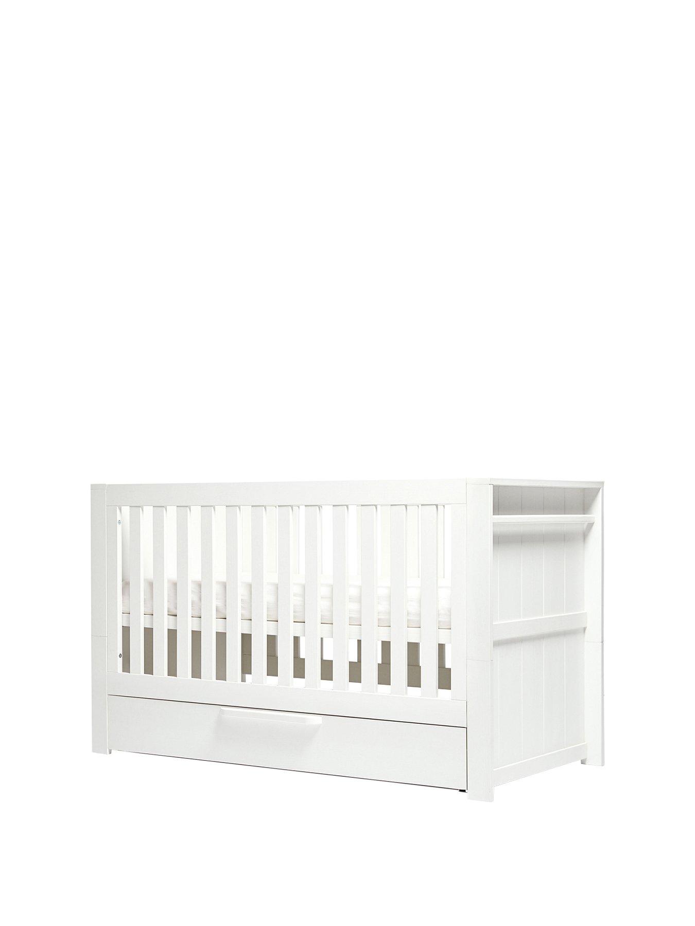 Mamas & Papas Franklin Cot Bed- White Wash