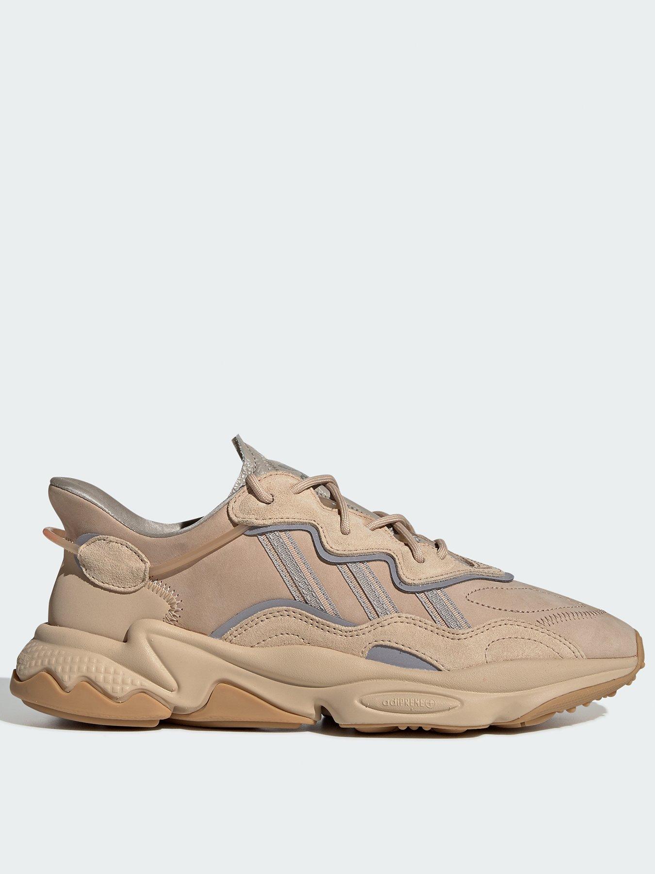 undefined Ozweego Trainers - Pink
