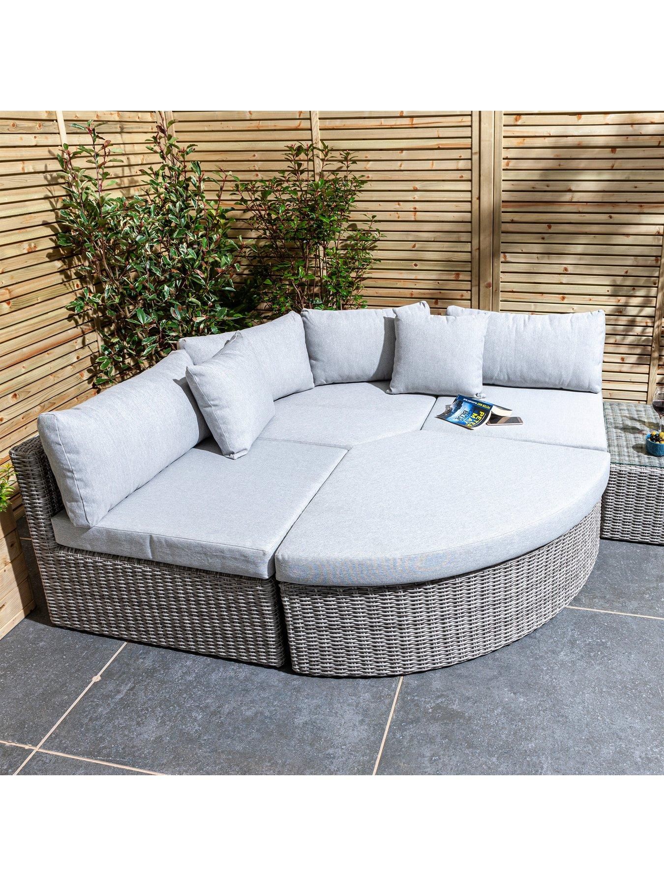 Image 5 of 7 of Rowlinson Marbella Multi-Function Set