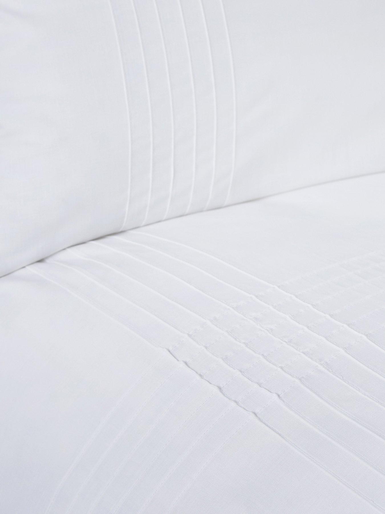 Image 2 of 4 of Serene Amalfi&nbsp;Duvet Cover Set - White