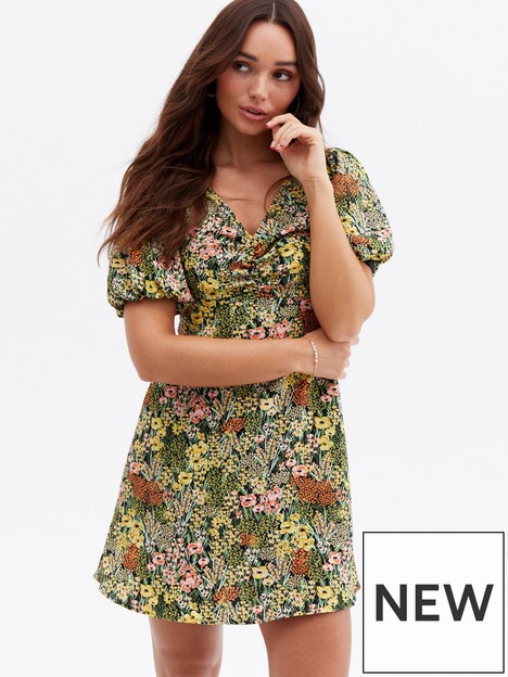 new-look-black-floral-ruched-puff-sleeve-mini-dress