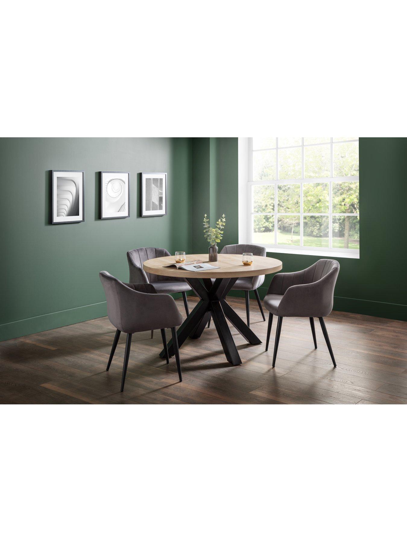 Julian Bowen Berwick 120 cm Round Dining Table + 4 Hobart Chairs Oak
