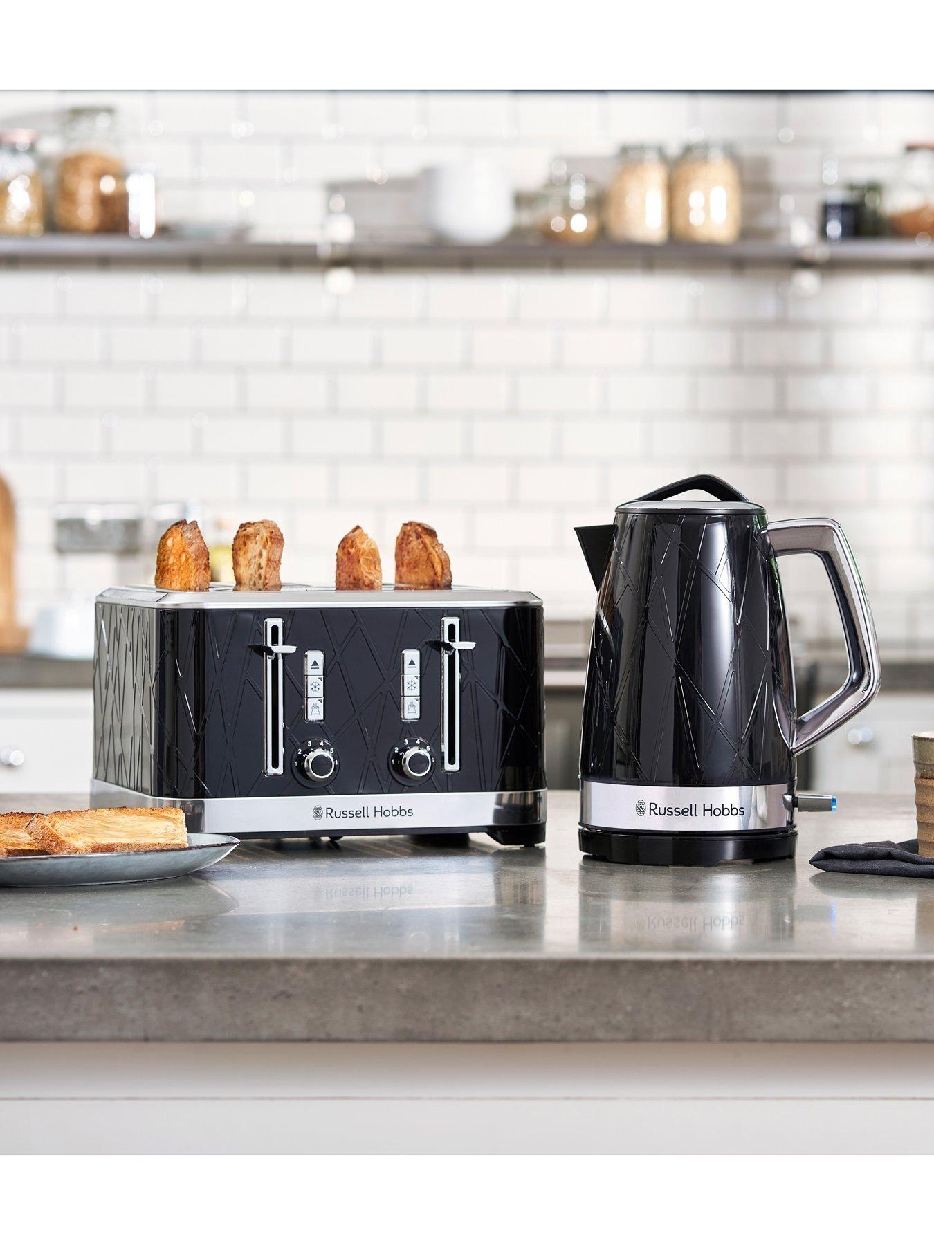 Kettle and outlet toaster bundle