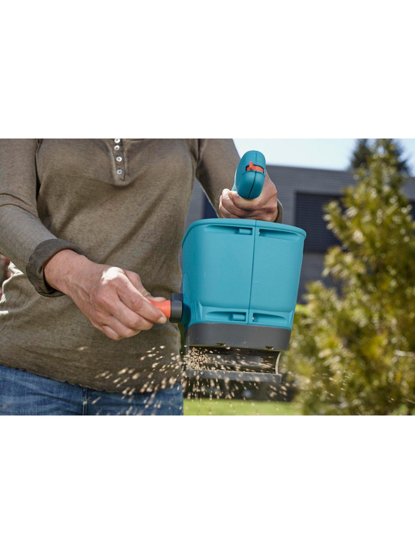 Image 5 of 6 of Gardena Hand Held Spreader M