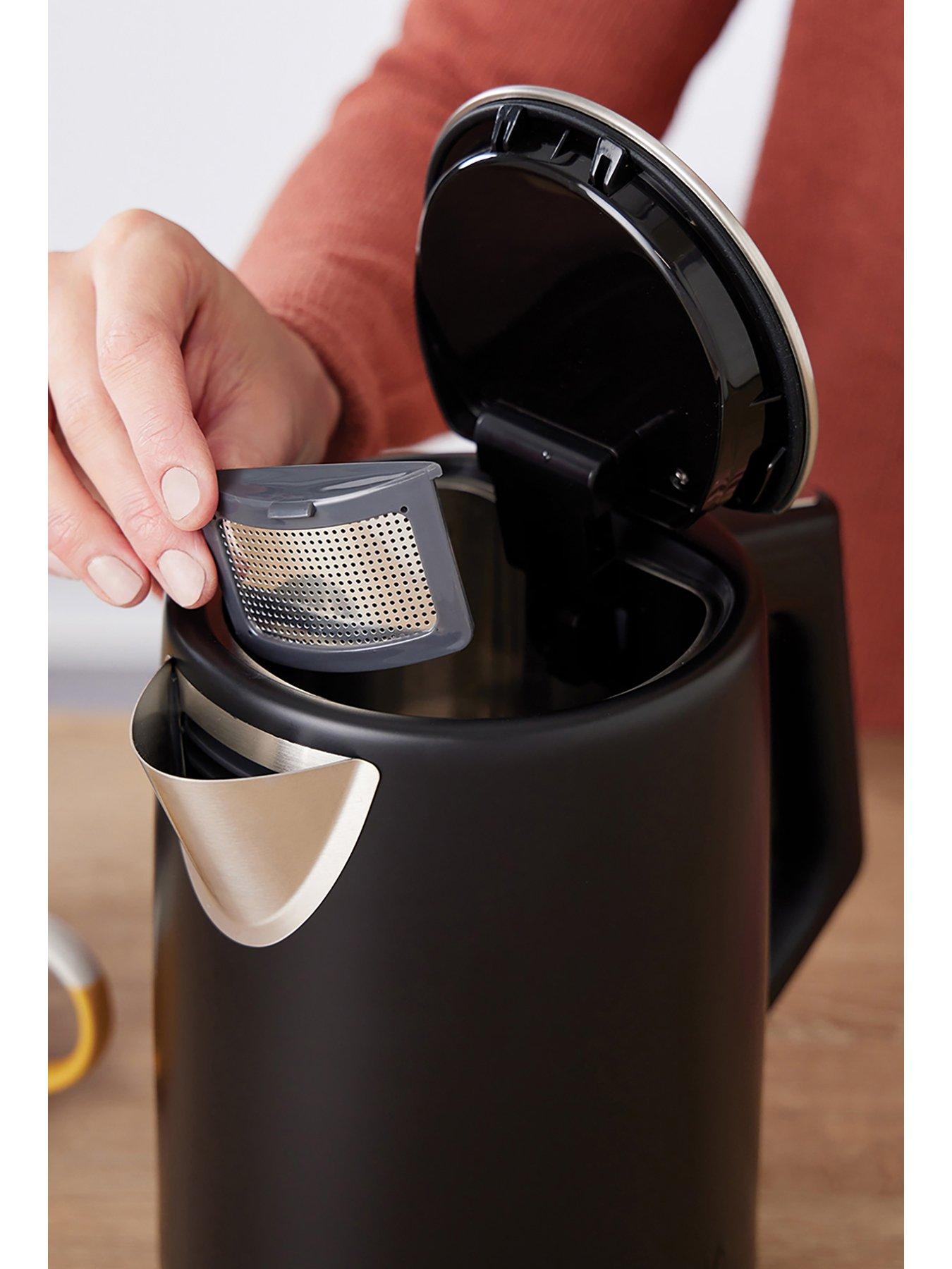 Ninja Perfect Temperature Kettle KT200UK Review  Allowing Tea and Coffee  Lovers to Brew 