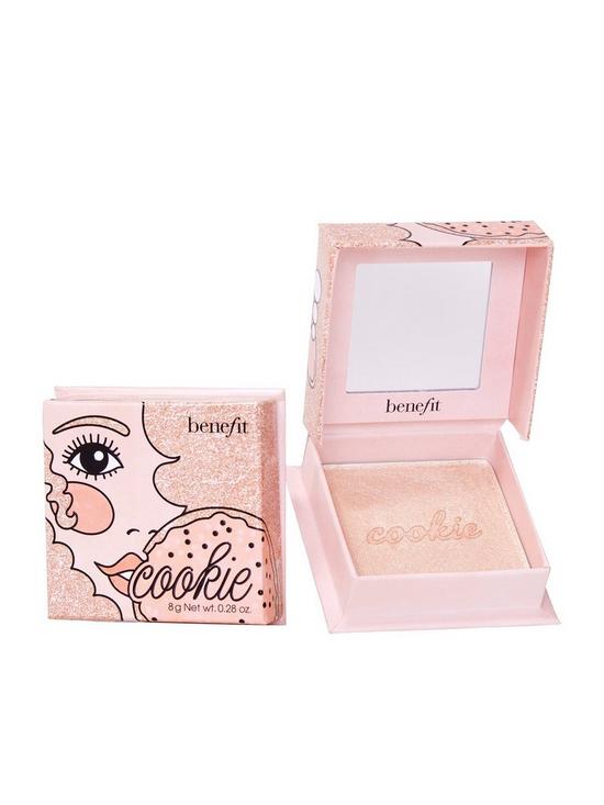 front image of benefit-cookie-golden-pearl-powder-highlighter
