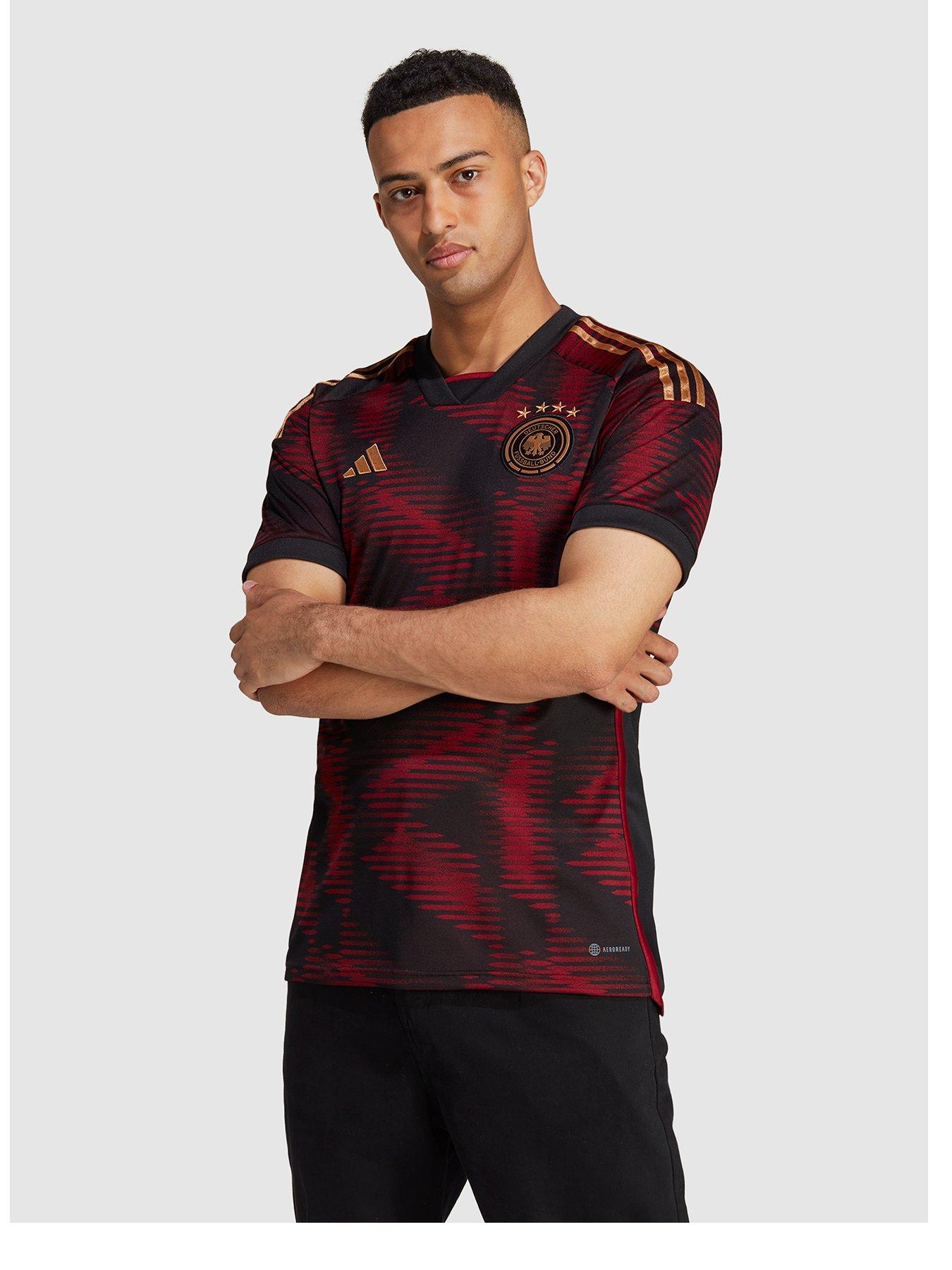 Replica jerseys clearance uk