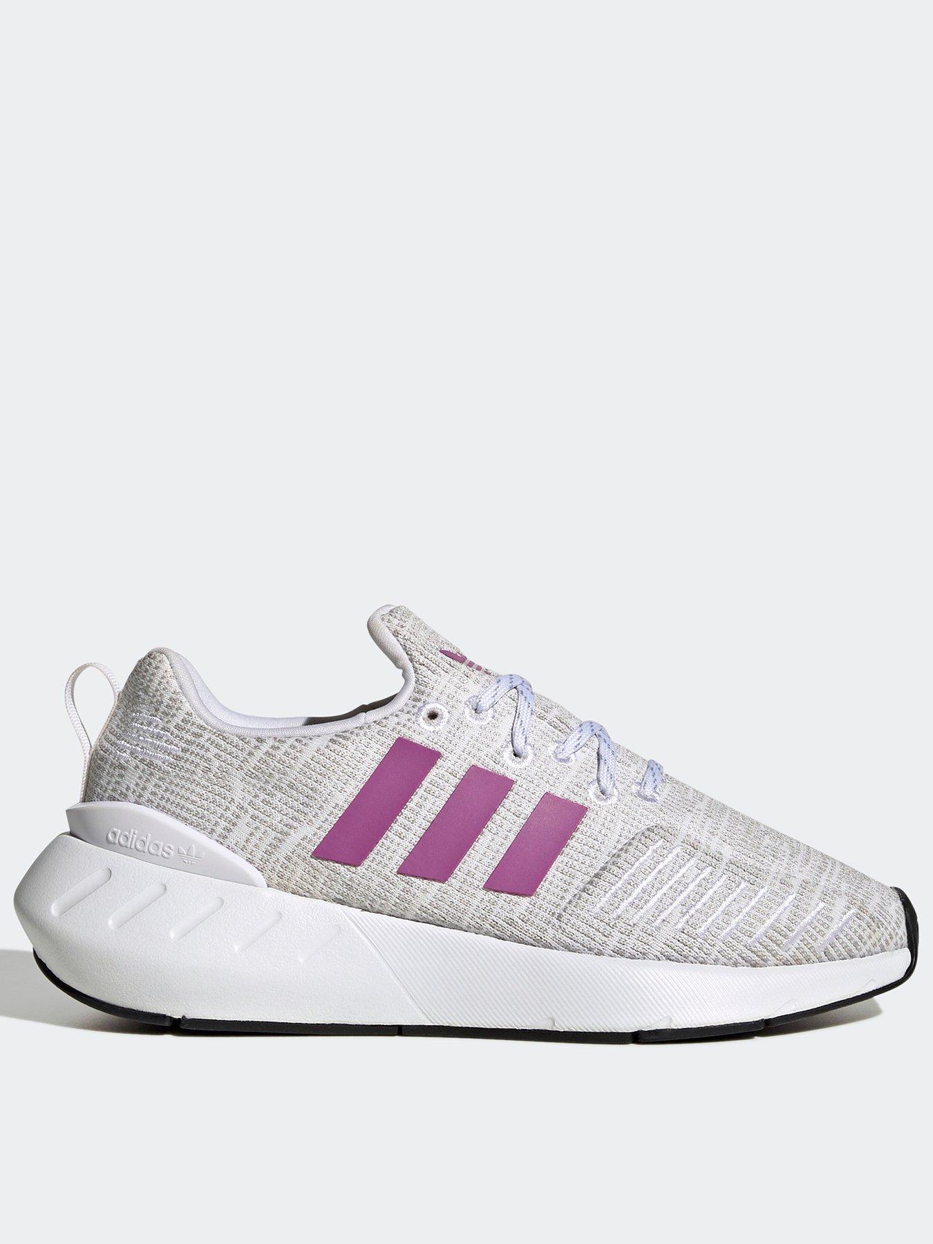 Kids white cheap adidas swift run