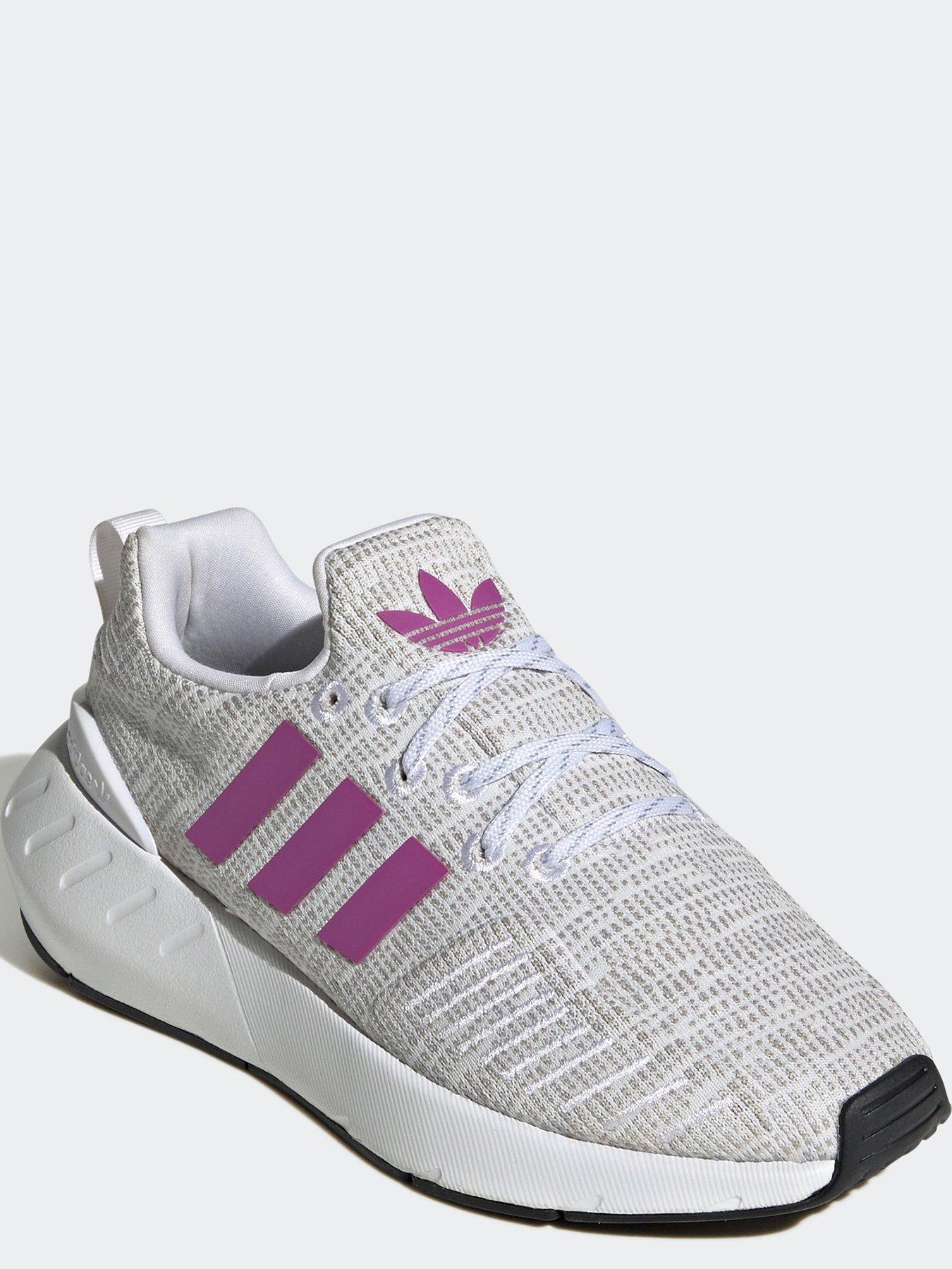 Adidas originals swift outlet run white junior