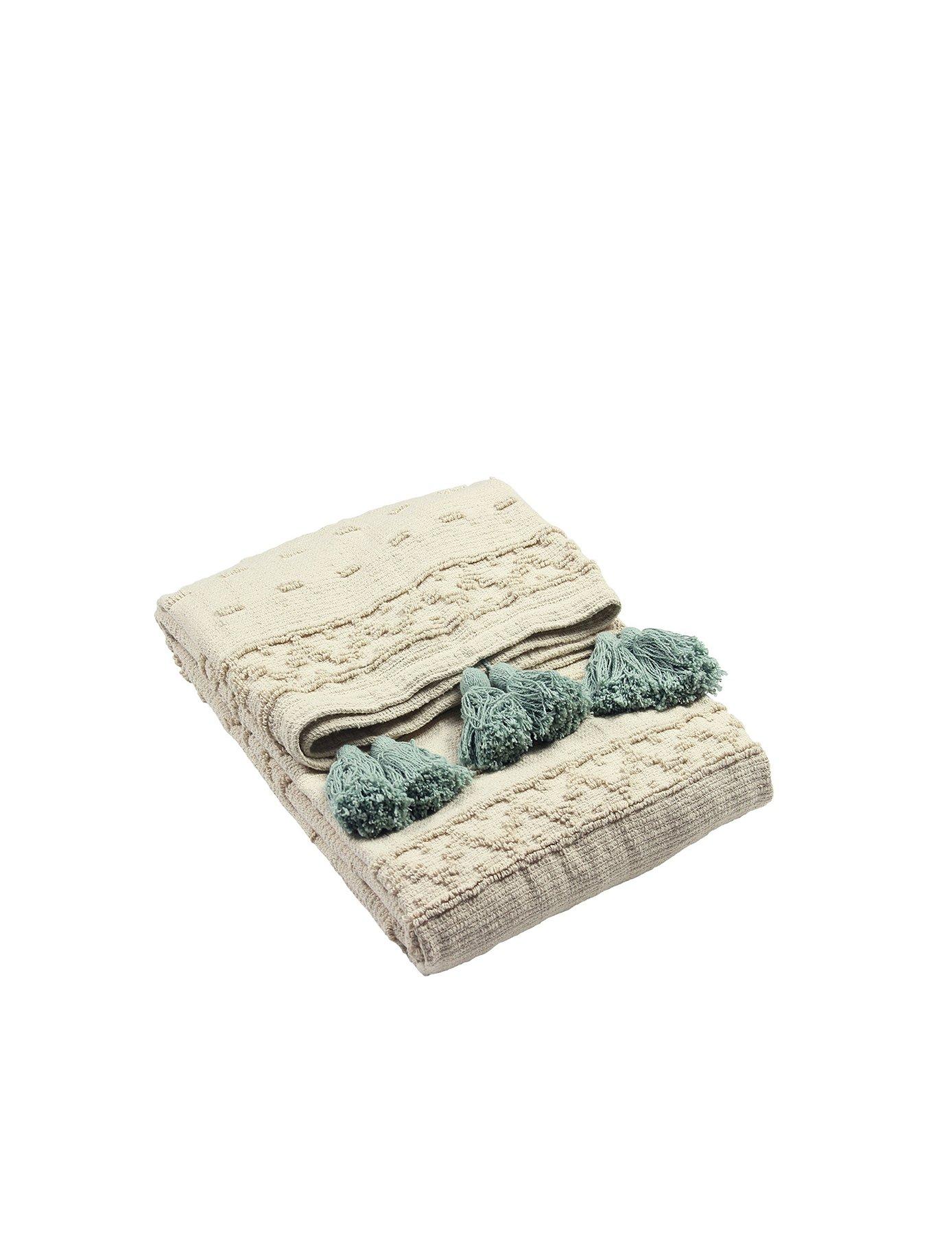furn-boho-throw