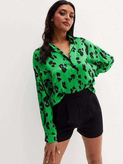 new-look-leopard-print-satin-oversized-shirt-green