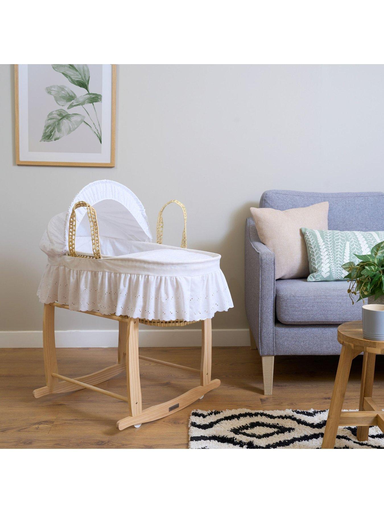 Image 4 of 6 of Clair De Lune Broderie Anglaise Palm Moses Basket