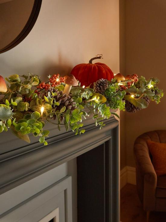 front image of pre-lit-6ft-garland-with-toadstools