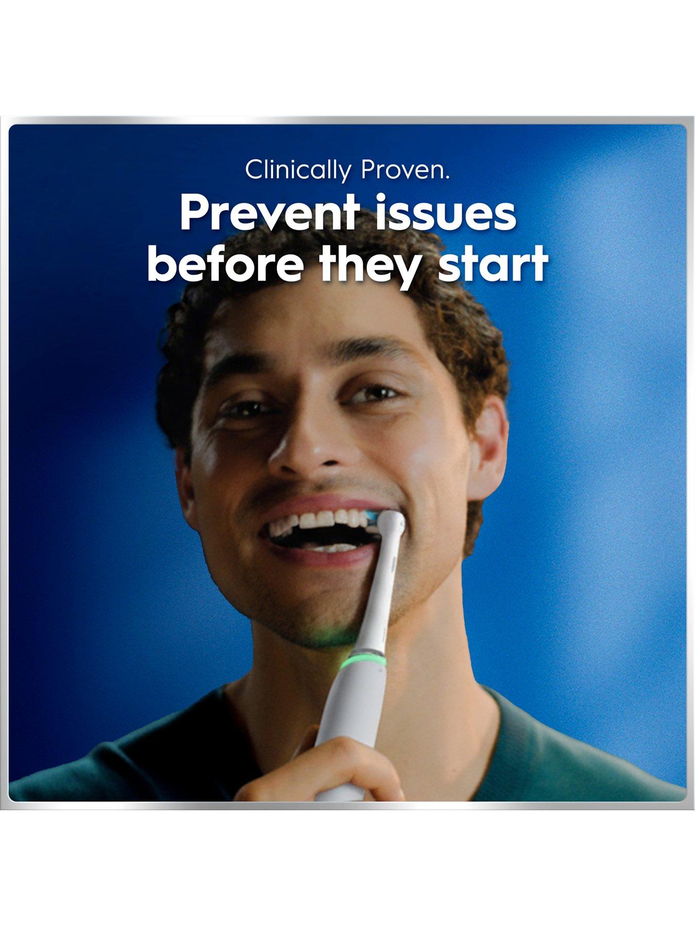 Image 7 of 8 of Oral-B iO6 Grey Opal Electric Toothbrush + Travel Case
